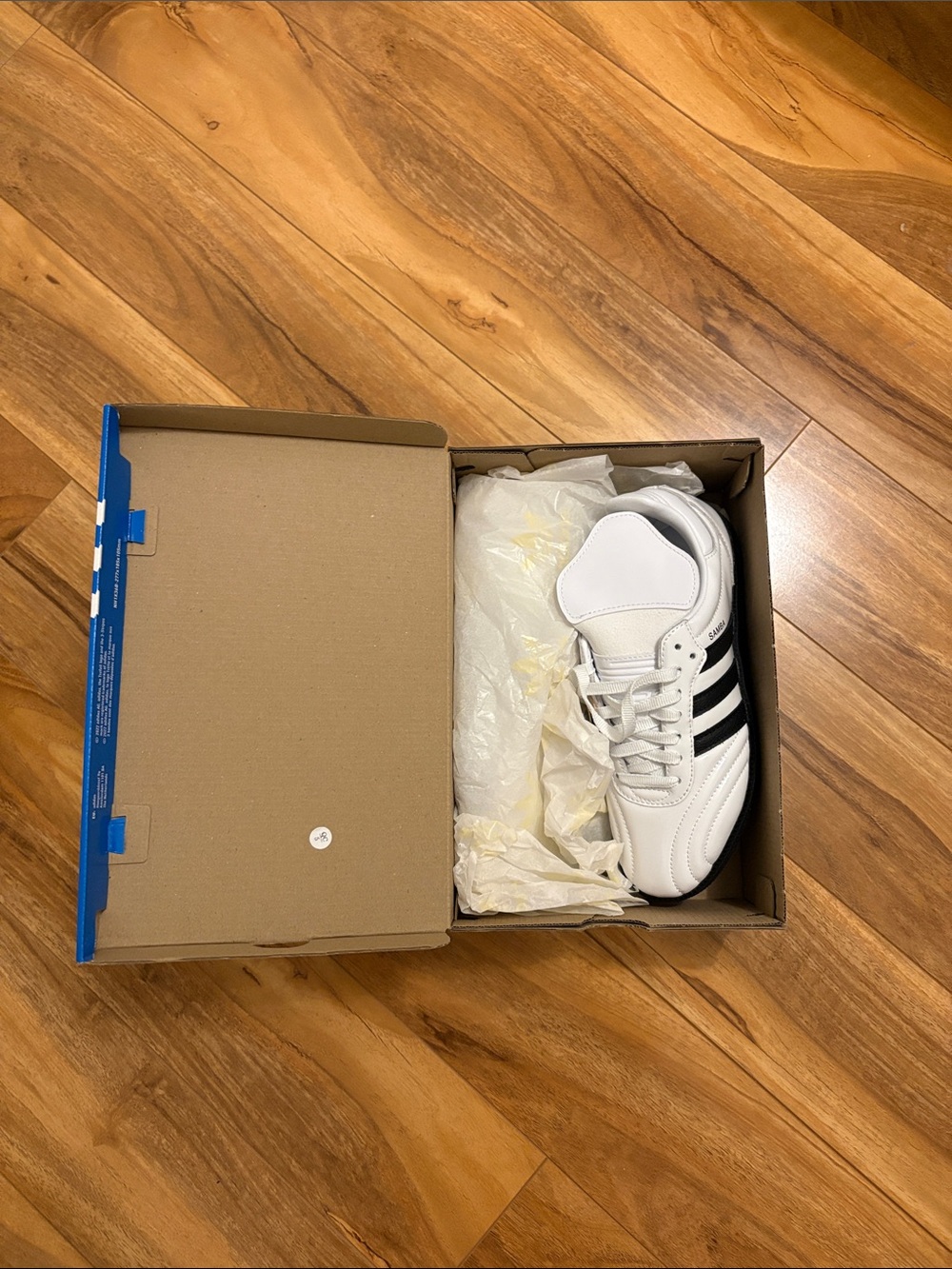 adidas women’s Samba LT